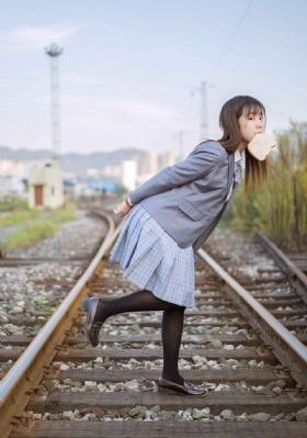 欧美风情舞曲_超清在线观看