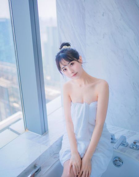 欧美人妖xxxxoo_不卡在线观看